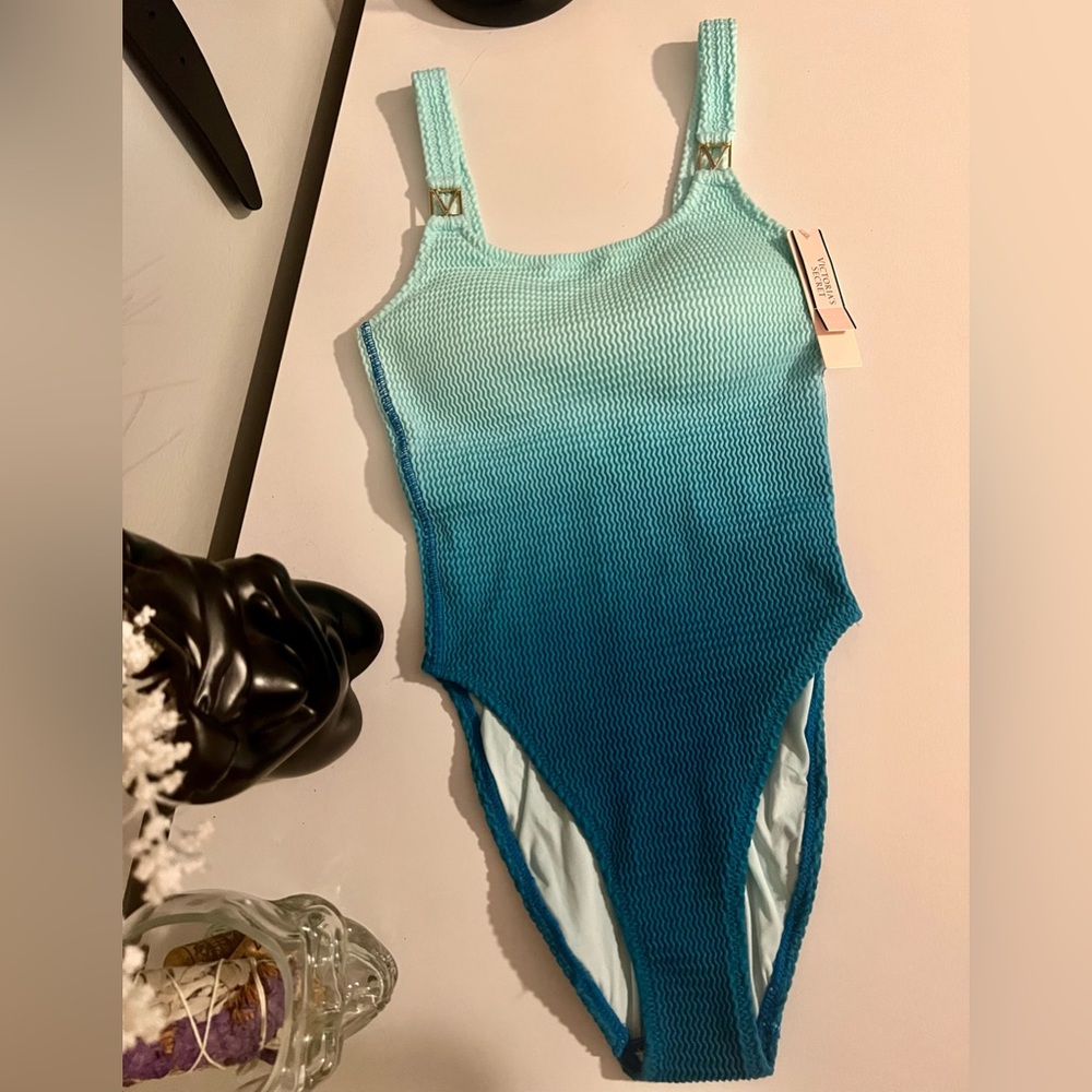Victoria’s Secret Blue Ombré Women’s One Piece Swimsuit